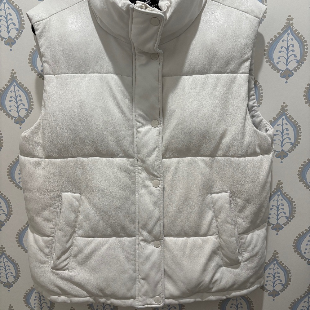 ANDREW MARC White FAUX Leather puffer vest Size L